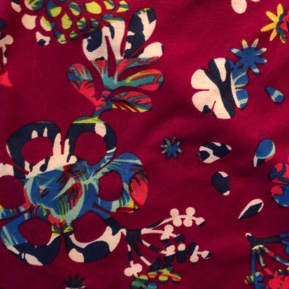 LuLaRoe Beautiful Long Sleeve High Low Top - Picture 4 of 6